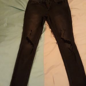 Distressed  Skinny jeans